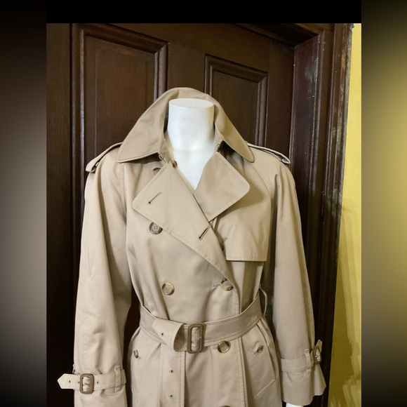 Burberry Jackets & Blazers - Burberry Classic Trench Coat Honey Beige Size 6 Petite